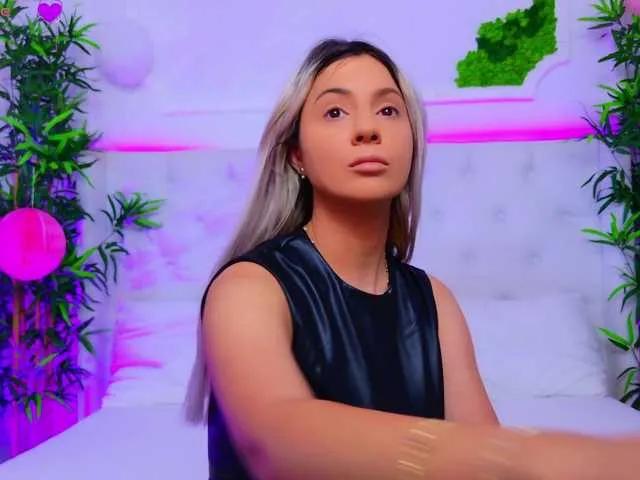 AriannaSins on BongaCams 