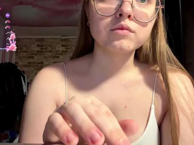 CelinaMacguire — I'm cheerful, playful, and I love adding a little sparkle to everything I do .
I enjoy lazy mornings with coffee , long walks in nature , and dancing when nobody's watching . I can be sweet and caring, but I also love teasing and keeping things fun 