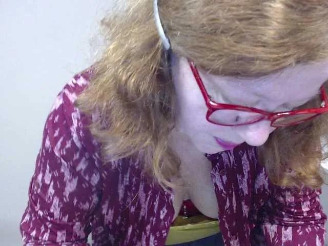 flirty-adele on BongaCams