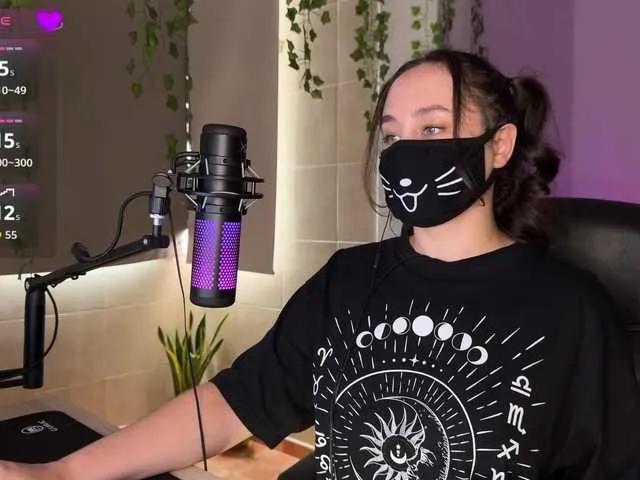 GummyPeach on BongaCams 