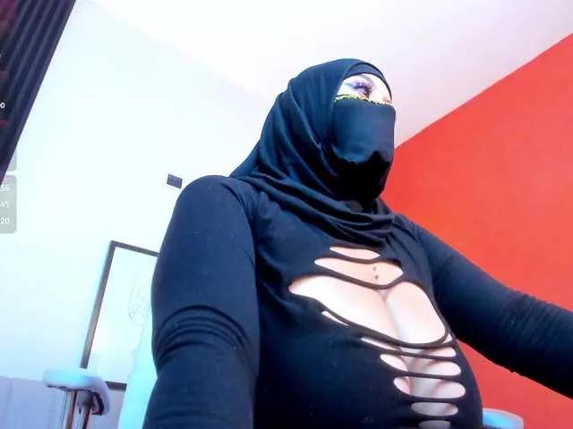 hana-falak on BongaCams 