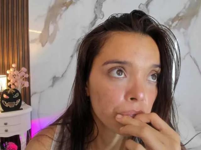 hannahill69 on BongaCams 