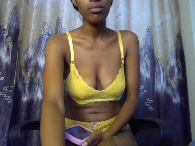 HappyLoverxo on BongaCams 