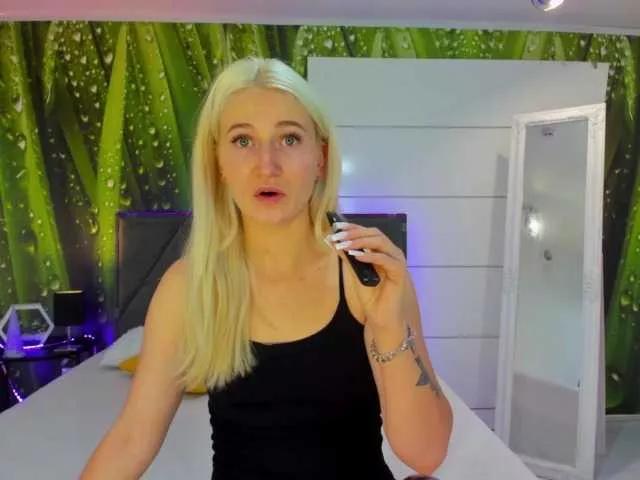 HollyTaillor on BongaCams 