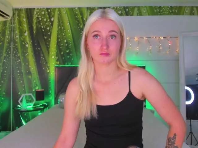 HollyTaillor on BongaCams 