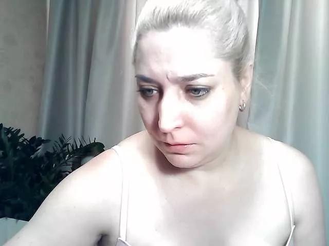 KickaIricka on BongaCams 