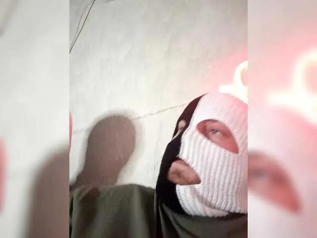 Kiss-Kissaa — Passion, toys, and generous viewers.