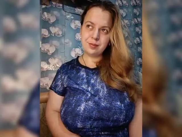 Malaya11 on BongaCams