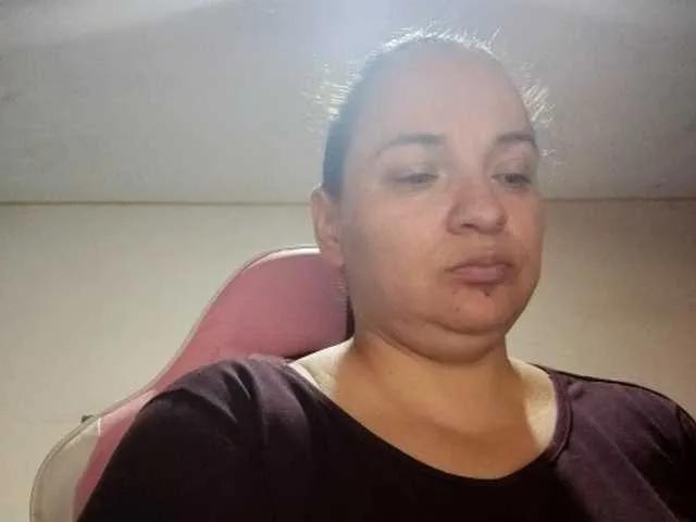 miaabrownn2 on BongaCams 