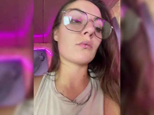 Molly69x on BongaCams 