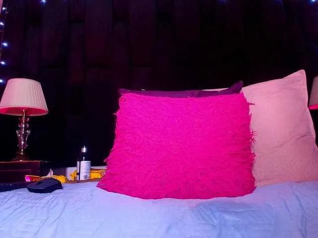 naomi-k on BongaCams