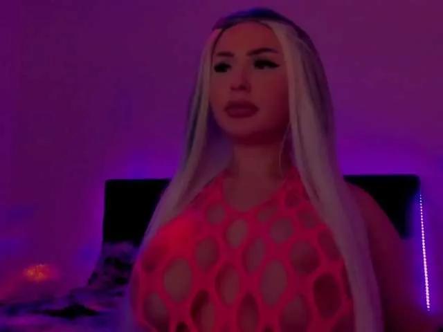 SashaBlue on BongaCams 