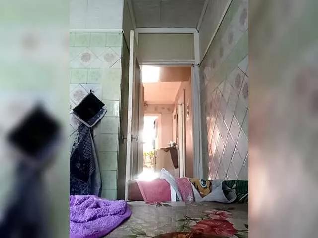 SashaZ1 on BongaCams 