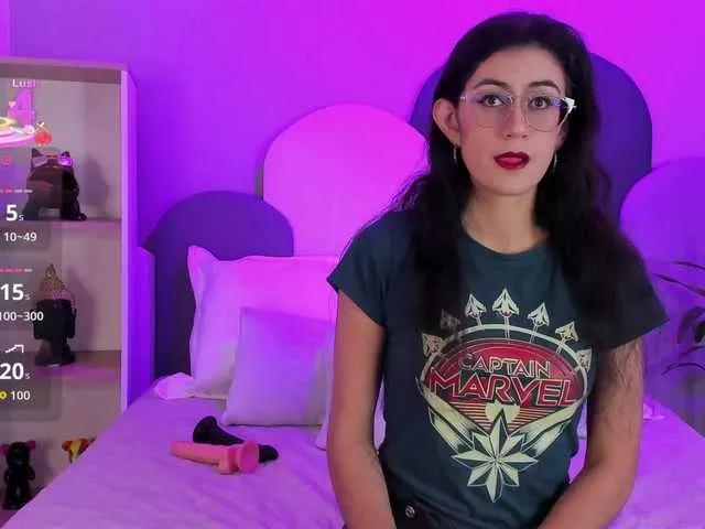 SophieGomez2 on BongaCams