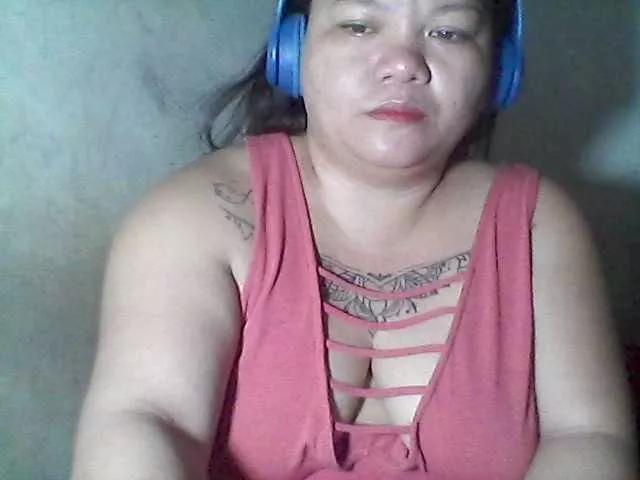 sweetasian33 on BongaCams 