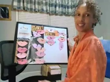 allgood4u — hello/  #naked #c2c #pvt #lovense #fit #model