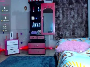 bella_warzon on Chaturbate