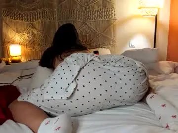 chillwithcamii — Enter The Dragon - Goal: oil asssss [1085 tokens left] #french #squirt #british #bigboobs #bigass