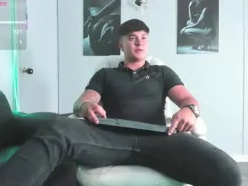 cristopher_strong on Chaturbate