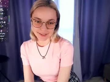 deannmaslen — GOAL: Air kiss [30 tokens remaining] New girl energy  #new #18 #skinny #shy #bigboobs