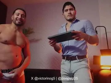 eroswolfs — welcome guys! Lets have a hot moment tonight... #cum #lovense #hairy #young #ass #muscle #latin [5795 tokens remaining]