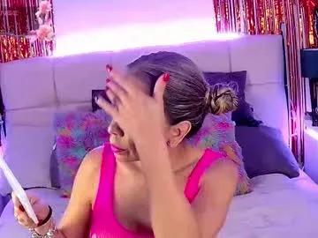 evelynagrey on Chaturbate 