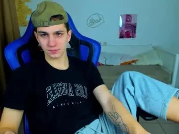 frank_mooree on Chaturbate