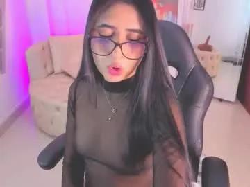 kiim__samanta — GOAL: Blowjob [250 tokens remaining] Welcome to my room! #skinny #teen #latina #anal #squirt