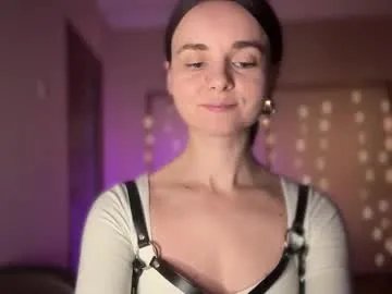 lanaloulou on Chaturbate