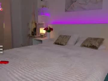 lisa_mccoy — hi beautiful! smile all day [40 tokens left] Hi my lovers! .  #bigass #feet #skinny #18 #teen