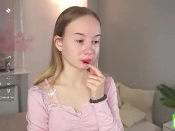 lynngroves on Chaturbate 