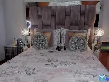 mirandacollins_ —  Hi !SPIN THE WHEEL 55 TKS MAKE ME WET 77 ROLL THE DICE 66 TKS  #latina #bigass #ebony #lush - Multi-Goal :  @5NIPPLE CLAMPS@15BUTPLUNG +100 SPANKS@30DOMI+FINGERS@60DILDO +CUM #loven