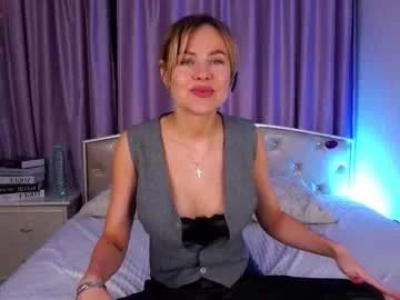 nerissaburklow — GOAL > kiss cam  < #new #young #bigboobs #blonde #athletic [35 tokens remaining]