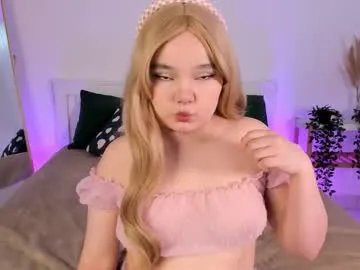 rose_luvv — TOP OFF #chubby #curvy #cosplay #squirt #bigboobs #horny #anime [111 tokens remaining]