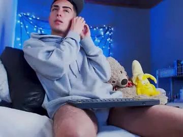 ryannhill_ on Chaturbate