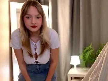 silverstill — Send a kiss ^^ | My 1st day | #new #18 #bigboobs #shy #nonude [10 tokens remaining]