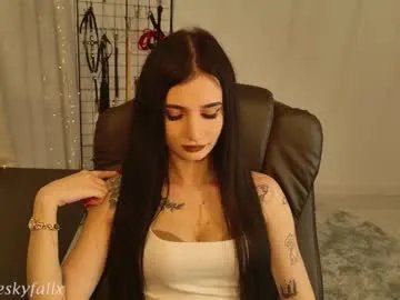 sky011fall on Chaturbate