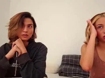 skyamber8v2 on Chaturbate