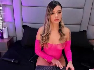 sophie_velvet18 on Chaturbate