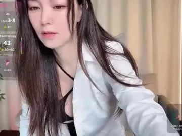 xi_ethel on Chaturbate