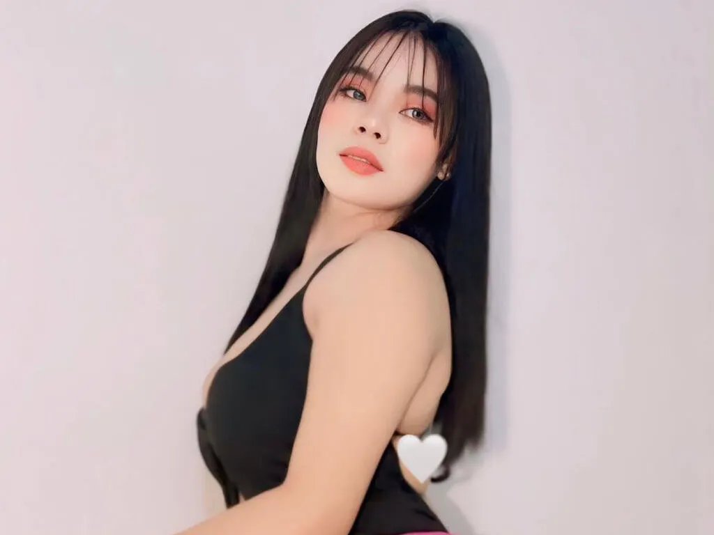 ChealseaMarie — i like being true and simple sexy, i like to chill watching movie and being alone 