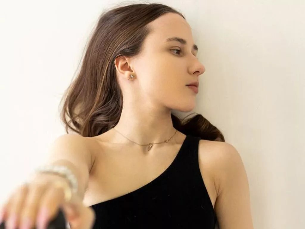 GemmaHiett — I like dancing, sports, cats, and pizza