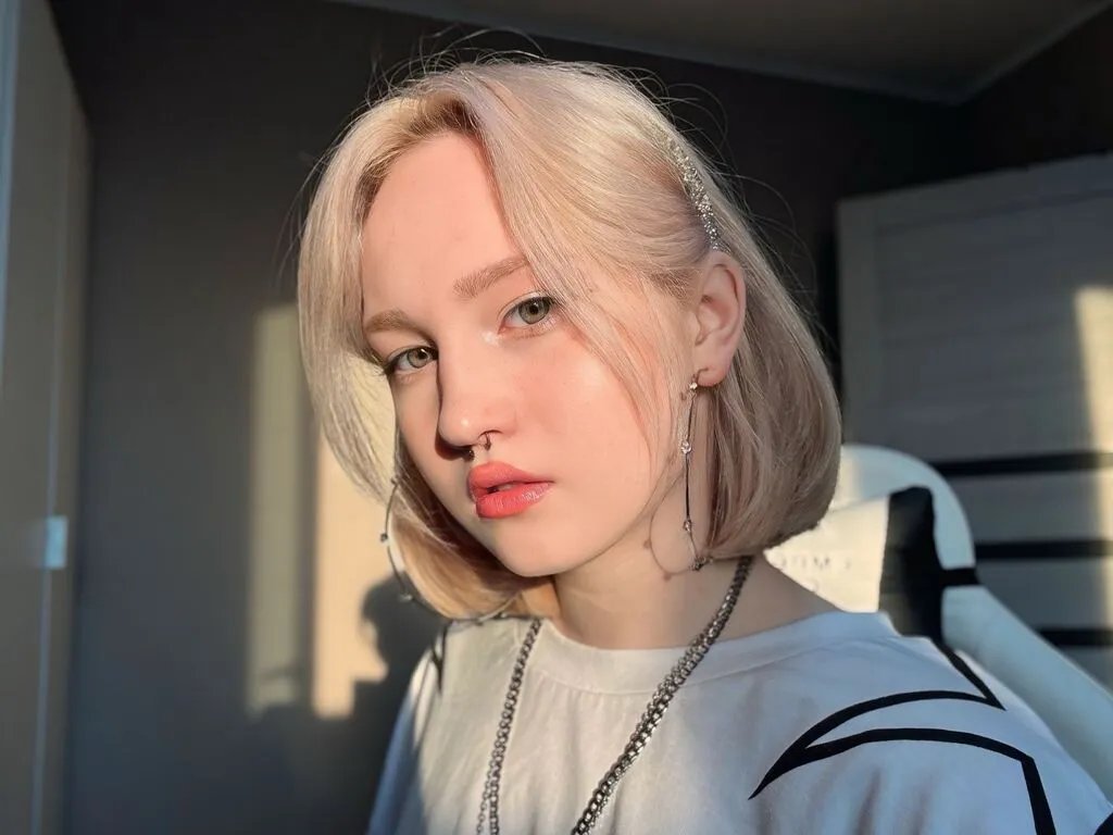 IleneDrones — Music & Concerts: My airpods are basically glued to my ears. I'm obsessed with finding new indie artists on Spotify, but I also love a good vibe from Polish rappers like abson. There's nothing, and I mean NOTHING, like the feeling of being at a live...