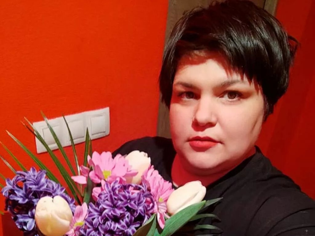 IonyEllaa — honest, love, dreams,fun