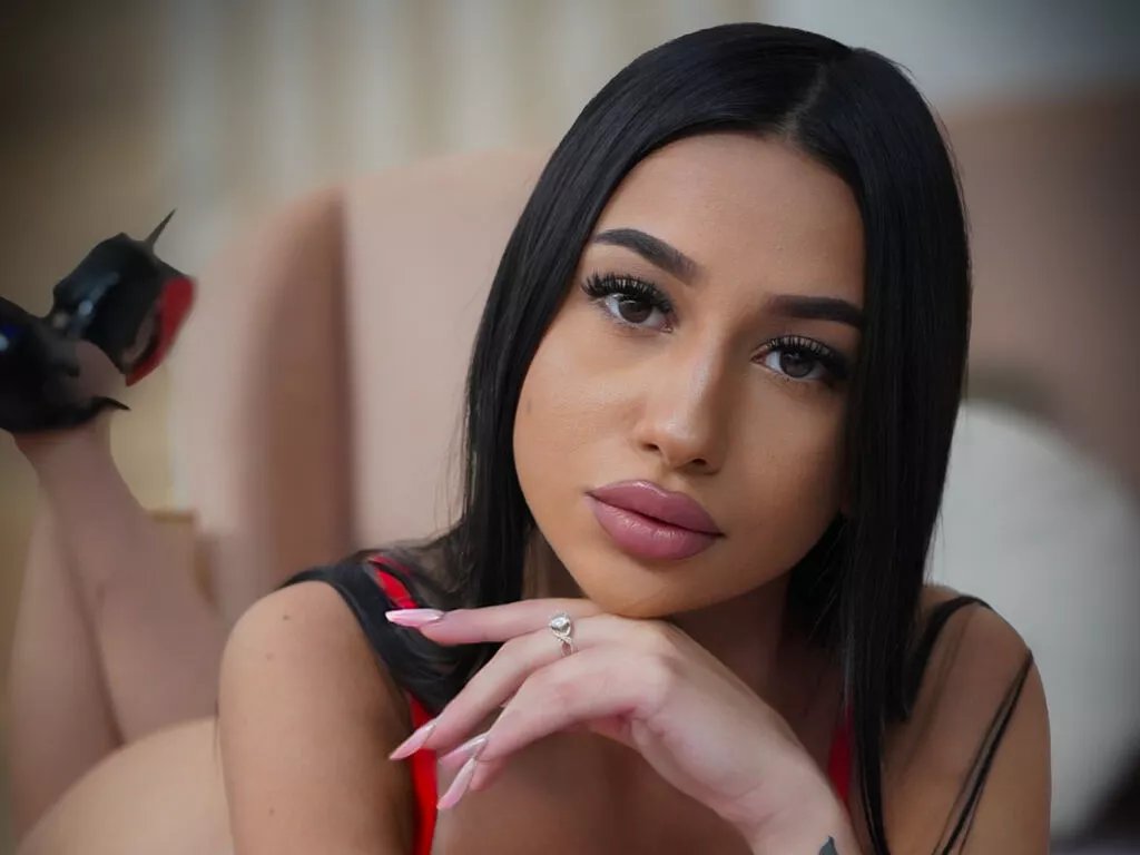 KatieMayers — I love kind people, fun flirty chat, and good manners.