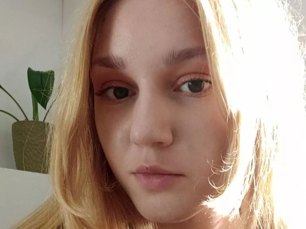 StefaniLuxe — I like to listen to music, especially the melodies that cause me warm memories.