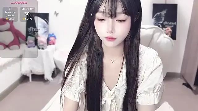 -EEBABY on StripChat 