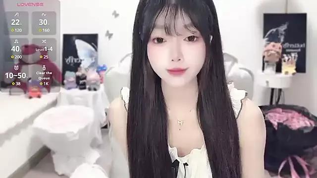 -EEBABY on StripChat 