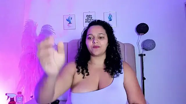 _aithanaa_ on StripChat