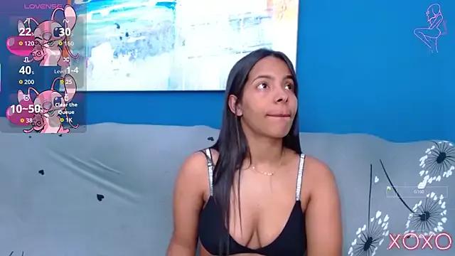 _Valeria_Brown — naked and oil on my body